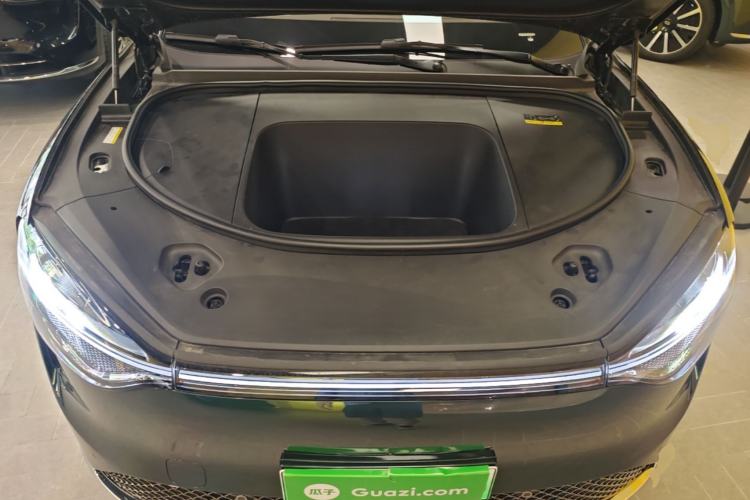 Used Hima AITO M9 2025 Pure Electric Ultra Version 100 kWh 6-Seater Model Engine Bay
