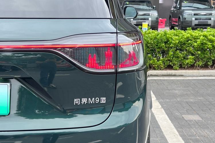 Used Hima AITO M9 2025 Pure Electric Ultra Version 100 kWh 6-Seater Model Exterior 3