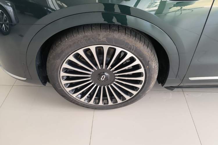 Used Hima AITO M9 2025 Extended-Range Ultra Version 52 kWh 5-Seater Edition Exterior 4