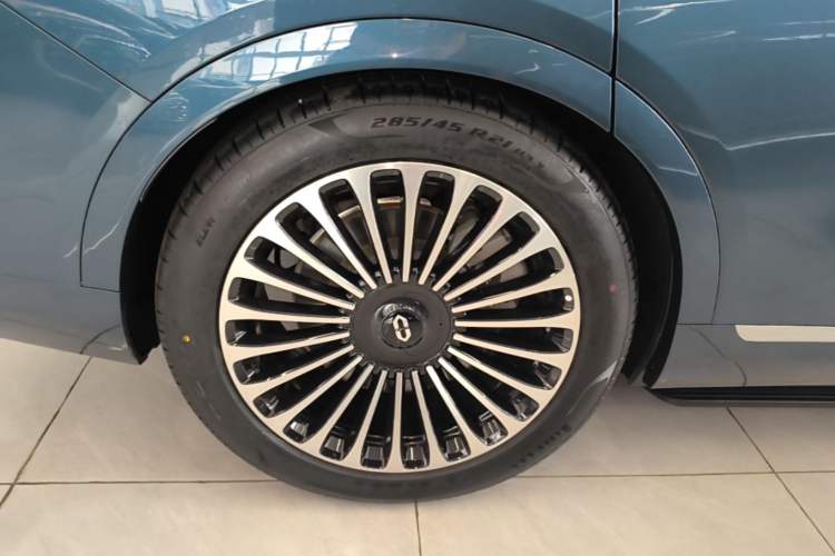 Used Hima AITO M9 2025 Extended-Range Ultra Version 52 kWh 5-Seater Edition Exterior 5