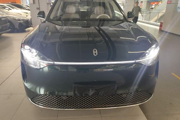 Used Hima AITO M9 2025 Pure Electric Ultra Version 100 kWh 6-Seater Model Front