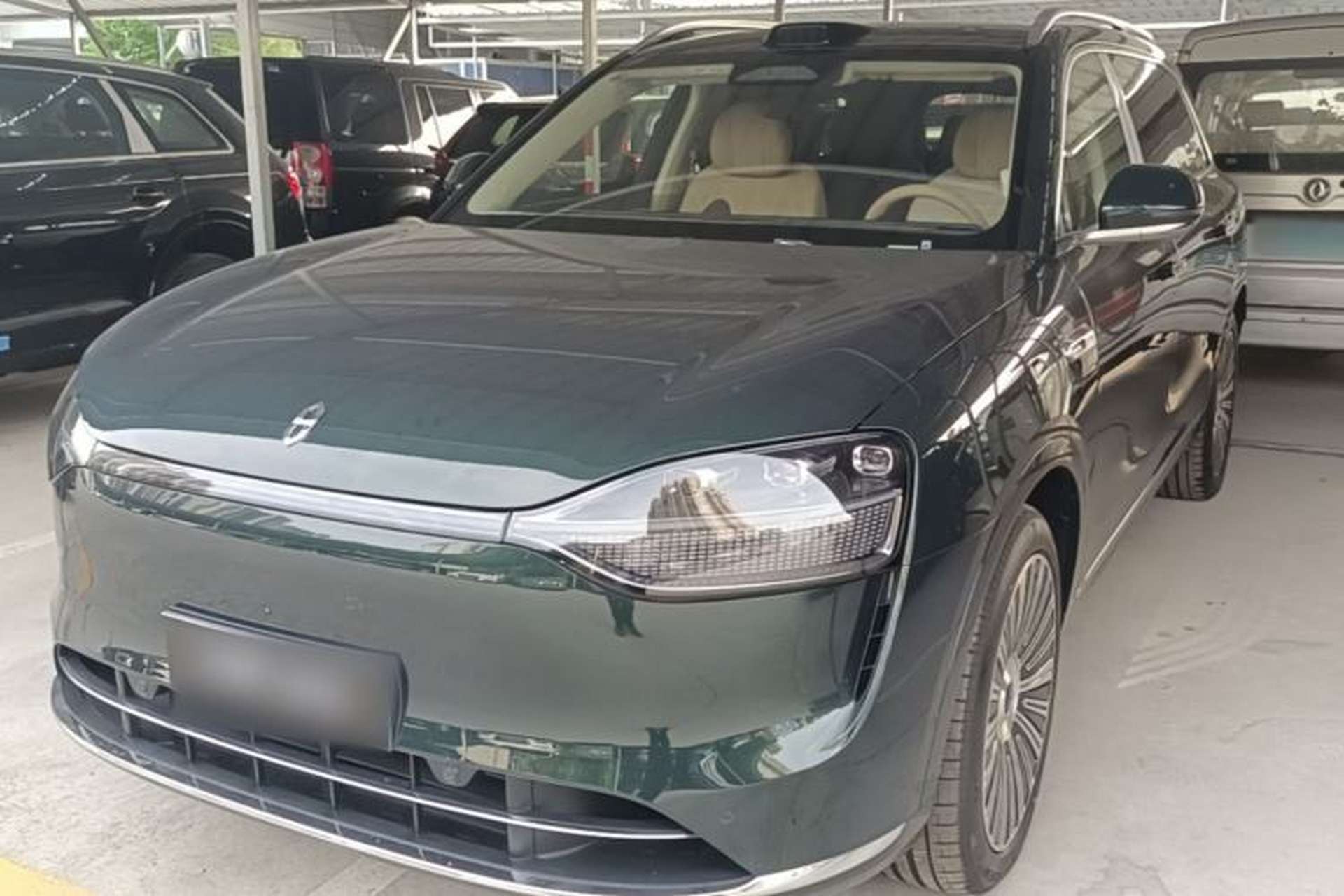 Used Hima AITO M9 2025 Extended-Range Ultra Version 52 kWh 6-Seater Front Left 45 Deg