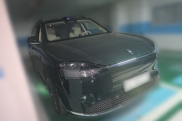 Used Hima AITO M9 2025 Pure Electric Ultra Version 100 kWh 6-Seater Model Front Right 45 Deg