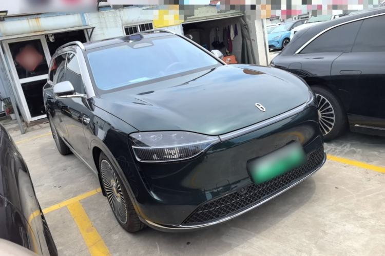 Used Hima AITO M9 2025 Extended-Range Ultra Version 52 kWh 5-Seater Edition Front Right 45 Deg