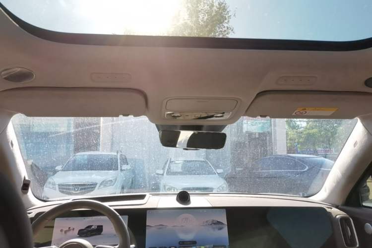 Used Hima AITO M9 2025 Extended-Range Ultra Version 52 kWh 5-Seater Edition Headliner