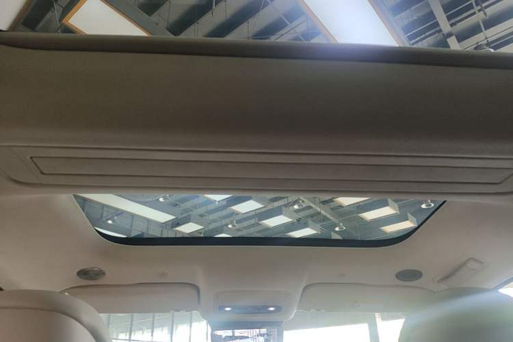 Used Hima AITO M9 2025 Pure Electric Ultra Version 100 kWh 6-Seater Model Headliner