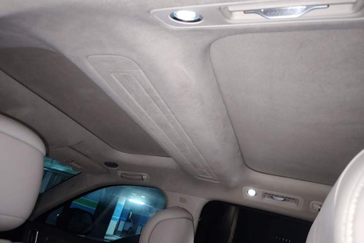 Used Hima AITO M9 2025 Pure Electric Ultra Version 100 kWh 6-Seater Model Headliner