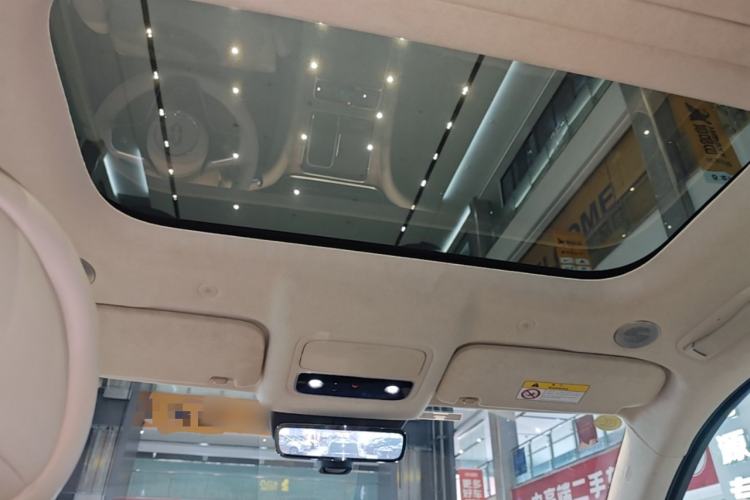 Used Hima AITO M9 2025 Pure Electric Ultra Version 100 kWh 6-Seater Model Headliner