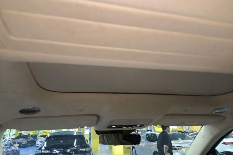 Used Hima AITO M9 2025 Pure Electric Ultra Version 100 kWh 6-Seater Model Headliner