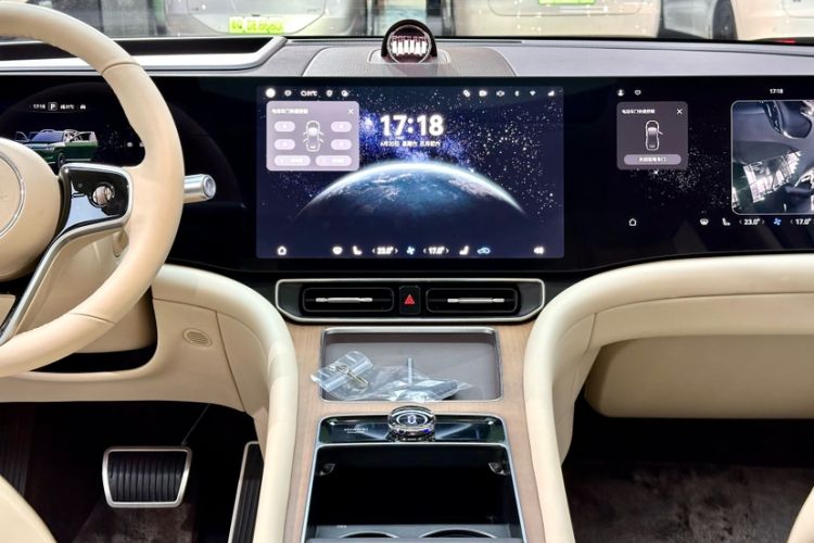 Used Hima AITO M9 2025 Pure Electric Ultra Version 100 kWh 6-Seater Model Interior 3