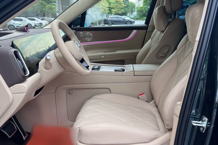 Used Hima AITO M9 2025 Pure Electric Ultra Version 100 kWh 6-Seater Model Interior 5