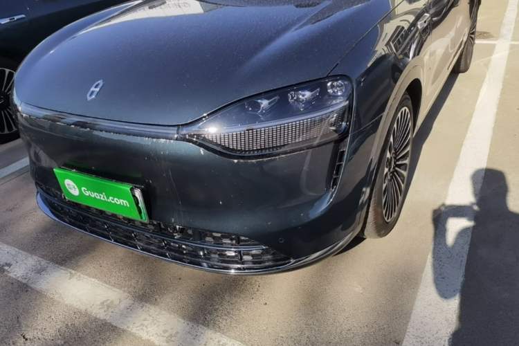 Used Hima AITO M9 2025 Extended-Range Ultra Version 52 kWh 5-Seater Edition Left Front Headlight
