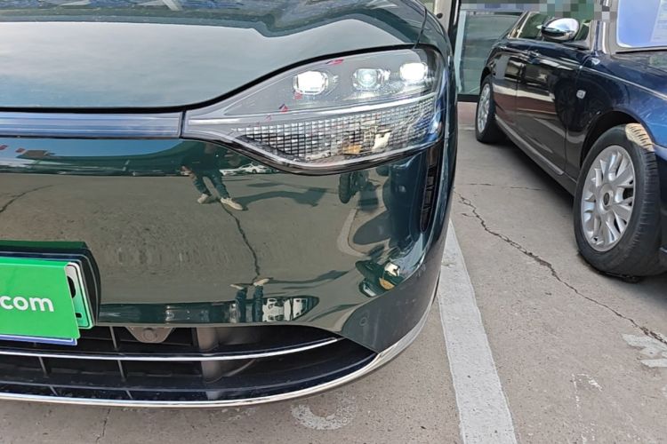 Used Hima AITO M9 2025 Extended-Range Max Version 52 kWh 6-Seater Edition Left Front Headlight