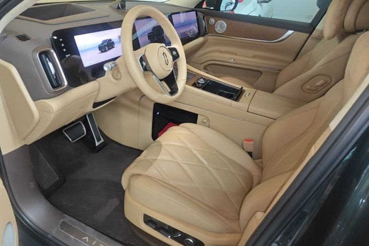 Used Hima AITO M9 2025 Extended-Range Max Version 52 kWh 6-Seater Edition Left Front Seat