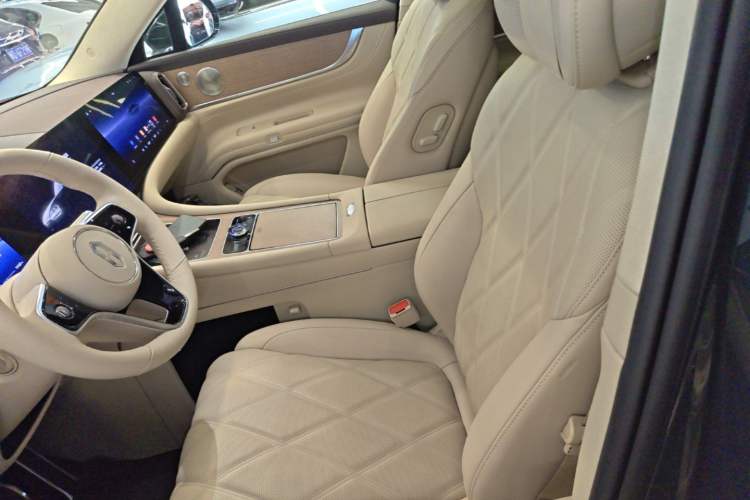 Used Hima AITO M9 2025 Pure Electric Ultra Version 100 kWh 6-Seater Model Left Front Seat