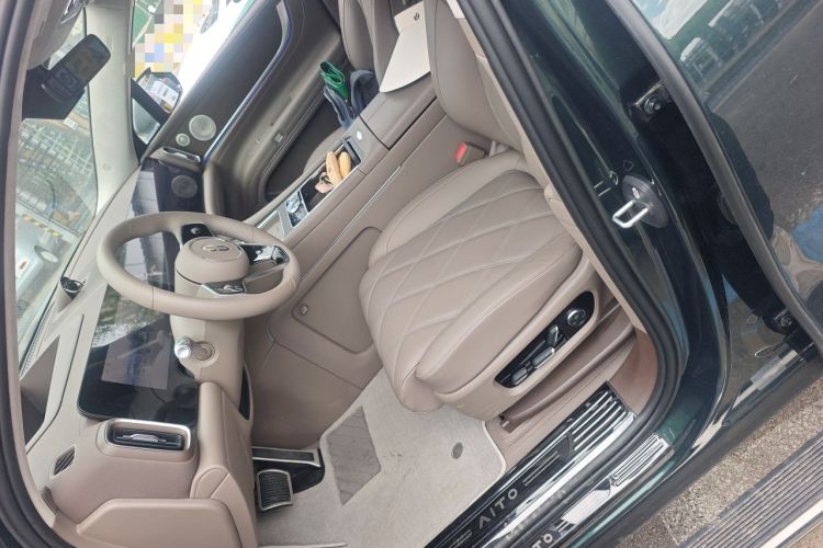 Used Hima AITO M9 2025 Extended-Range Ultra Version 52 kWh 5-Seater Edition Left Front Seat