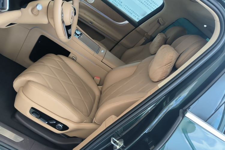 Used Hima AITO M9 2025 Extended-Range Ultra Version 52 kWh 5-Seater Edition Left Front Seat