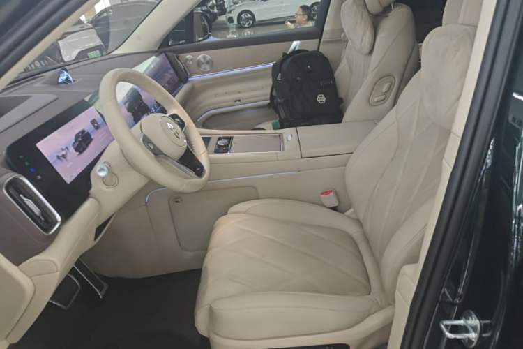 Used Hima AITO M9 2025 Pure Electric Ultra Version 100 kWh 6-Seater Model Left Front Seat