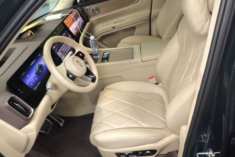 Used Hima AITO M9 2025 Pure Electric Ultra Version 100 kWh 6-Seater Model Left Front Seat