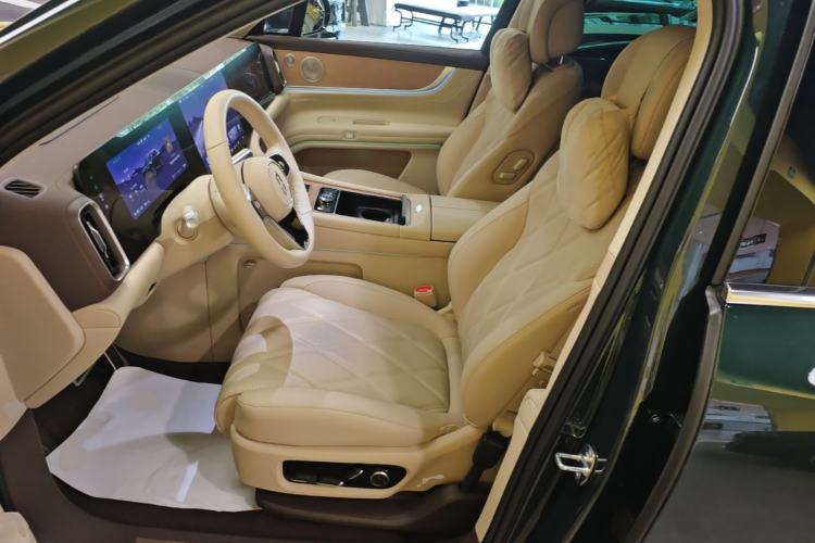 Used Hima AITO M9 2025 Pure Electric Ultra Version 100 kWh 6-Seater Model Left Front Seat
