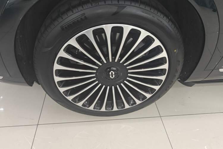 Used Hima AITO M9 2025 Pure Electric Ultra Version 100 kWh 6-Seater Model Left Front Wheel Hub