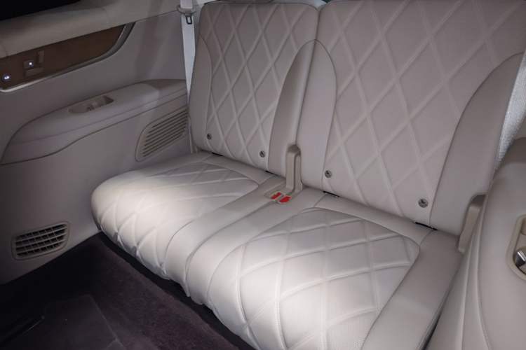 Used Hima AITO M9 2025 Pure Electric Ultra Version 100 kWh 6-Seater Model Left Rear Seat
