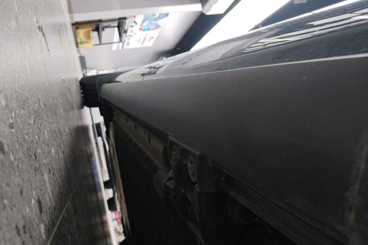Used Hima AITO M9 2025 Extended-Range Ultra Version 52 kWh 5-Seater Edition Left Side Sill