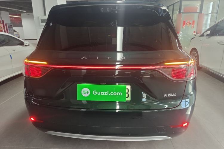 Used Hima AITO M9 2025 Extended-Range Ultra Version 52 kWh 6-Seater Rear