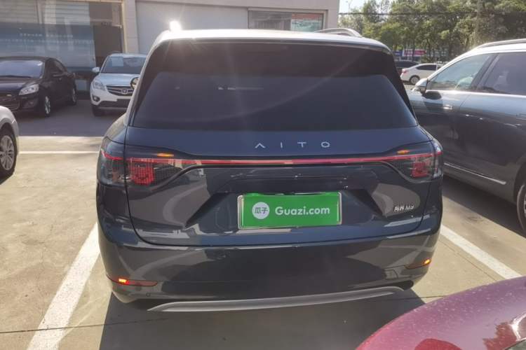 Used Hima AITO M9 2025 Extended-Range Ultra Version 52 kWh 5-Seater Edition Rear