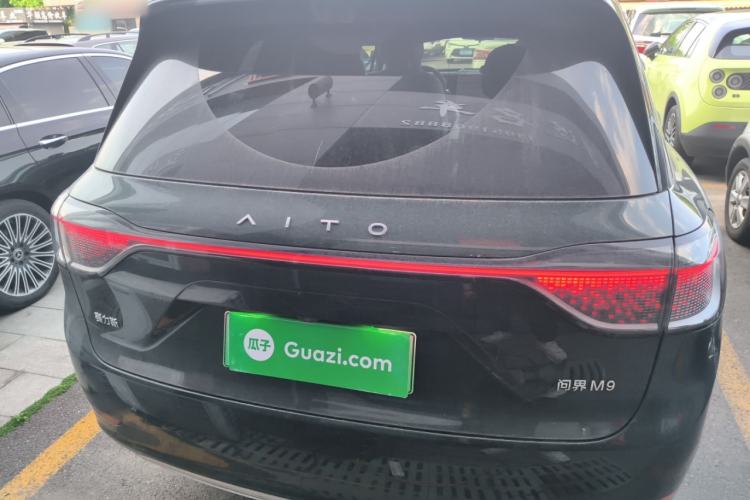 Used Hima AITO M9 2025 Extended-Range Ultra Version 52 kWh 6-Seater Rear