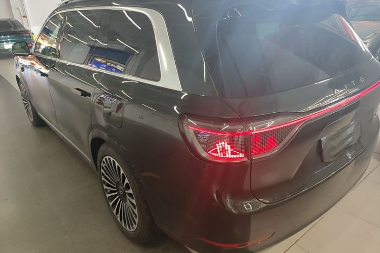 Used Hima AITO M9 2025 Pure Electric Ultra Version 100 kWh 6-Seater Model Rear Left 45 Deg