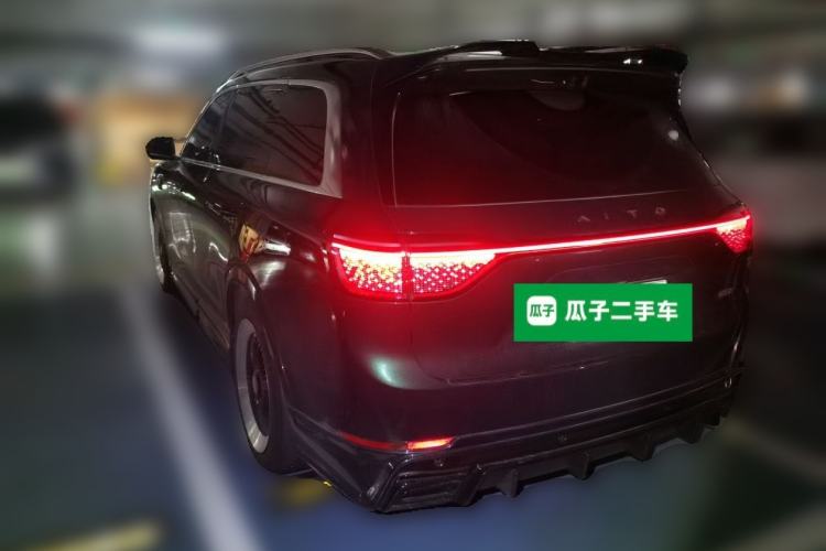 Used Hima AITO M9 2025 Extended-Range Ultra Version 52 kWh 6-Seater Rear Left 45 Deg