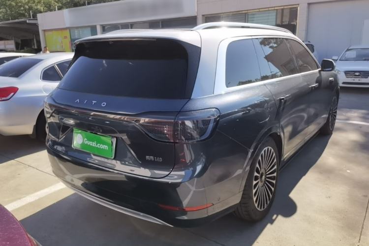 Used Hima AITO M9 2025 Extended-Range Ultra Version 52 kWh 5-Seater Edition Rear Right 45 Deg