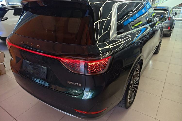 Used Hima AITO M9 2025 Pure Electric Ultra Version 100 kWh 6-Seater Model Rear Right 45 Deg