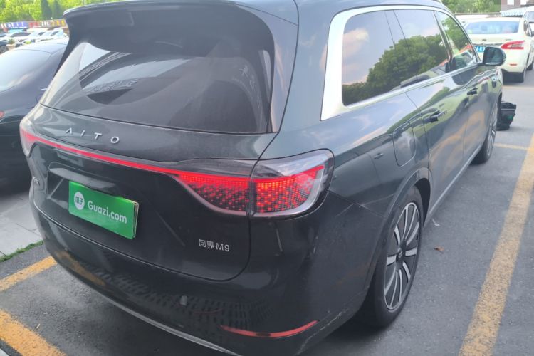 Used Hima AITO M9 2025 Extended-Range Ultra Version 52 kWh 6-Seater Rear Right 45 Deg
