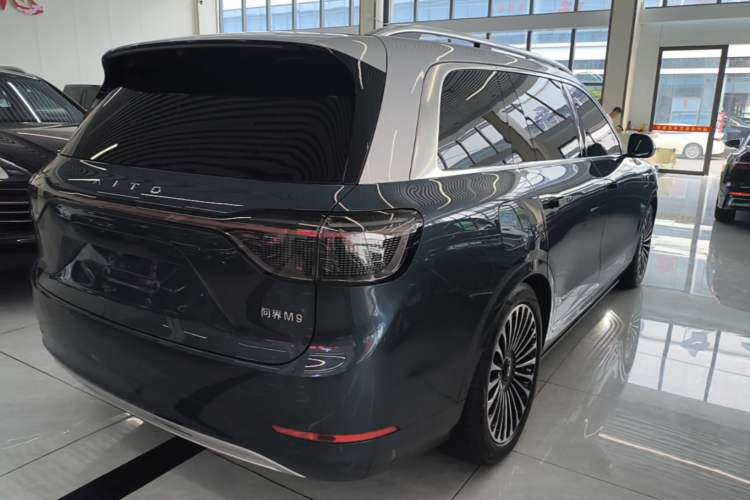 Used Hima AITO M9 2025 Extended-Range Ultra Version 52 kWh 5-Seater Edition Rear Right 45 Deg