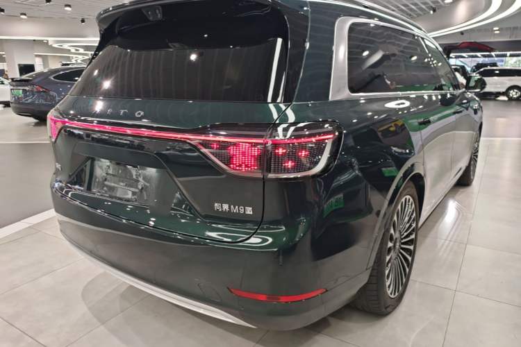 Used Hima AITO M9 2025 Pure Electric Ultra Version 100 kWh 6-Seater Model Rear Right 45 Deg