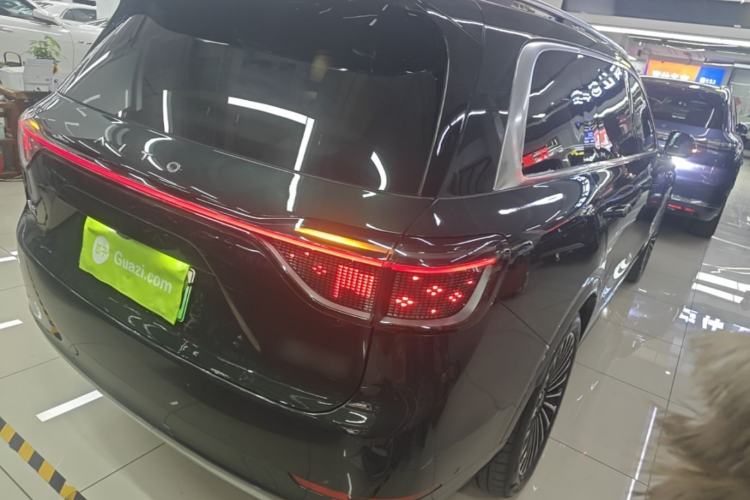 Used Hima AITO M9 2025 Pure Electric Ultra Version 100 kWh 6-Seater Model Rear Right 45 Deg