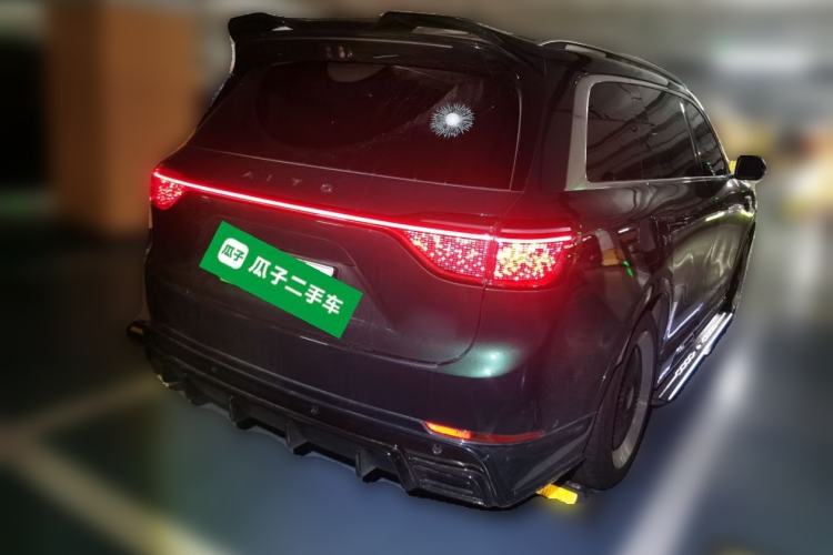 Used Hima AITO M9 2025 Extended-Range Ultra Version 52 kWh 6-Seater Rear Right 45 Deg