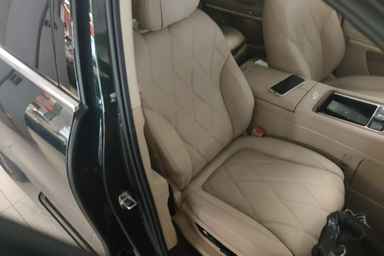 Used Hima AITO M9 2025 Pure Electric Ultra Version 100 kWh 6-Seater Model Right Front Seat