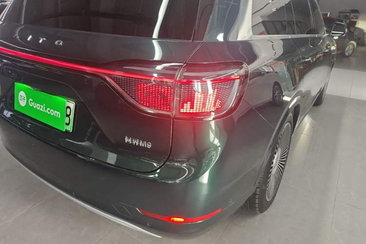Used Hima AITO M9 2025 Extended-Range Ultra Version 52 kWh 6-Seater Right Rear Taillight