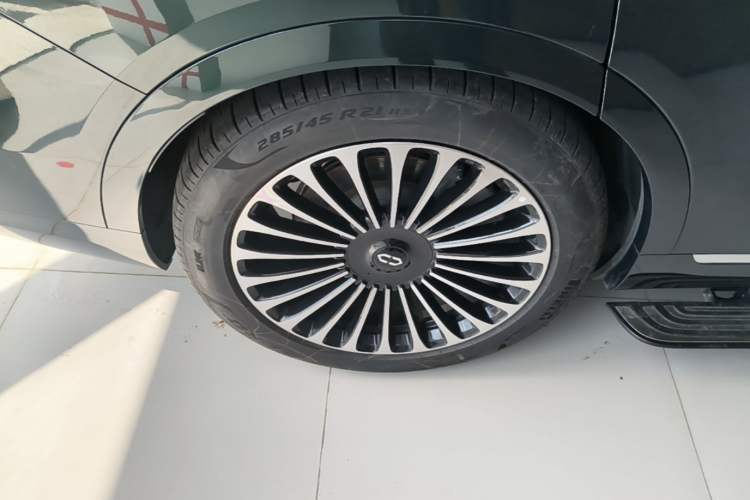 Used Hima AITO M9 2025 Extended-Range Ultra Version 52 kWh 5-Seater Edition Right Rear Wheel Hub