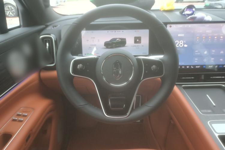 Used Hima AITO M9 2025 Extended-Range Ultra Version 52 kWh 6-Seater Steering Wheel