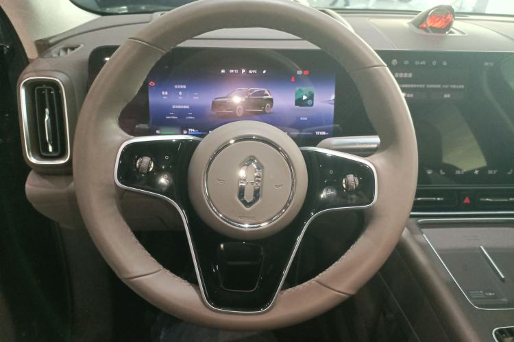 Used Hima AITO M9 2025 Extended-Range Ultra Version 52 kWh 6-Seater Steering Wheel