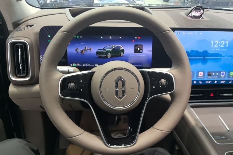 Used Hima AITO M9 2025 Extended-Range Ultra Version 52 kWh 5-Seater Edition Steering Wheel