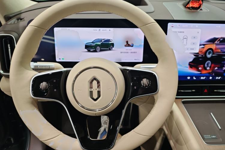 Used Hima AITO M9 2025 Pure Electric Ultra Version 100 kWh 6-Seater Model Steering Wheel