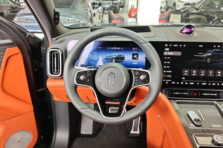 Used Hima AITO M9 2025 Extended-Range Ultra Version 52 kWh 5-Seater Edition Steering Wheel
