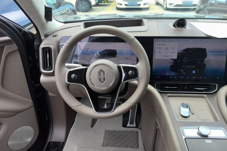 Used Hima AITO M9 2025 Extended-Range Ultra Version 52 kWh 5-Seater Edition Steering Wheel