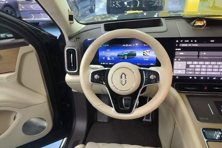 Used Hima AITO M9 2025 Pure Electric Ultra Version 100 kWh 6-Seater Model Steering Wheel