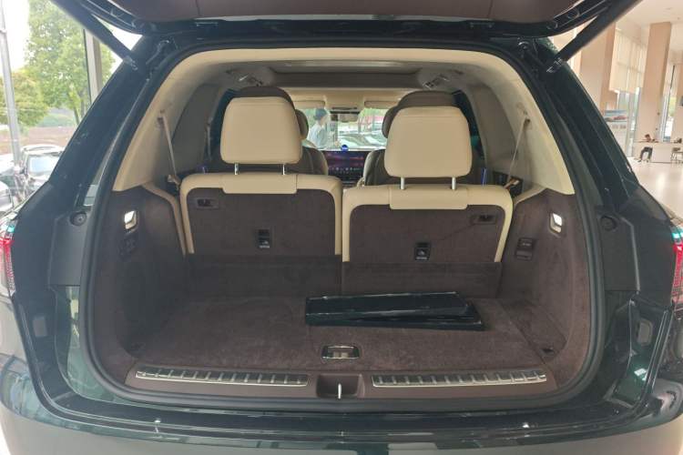 Used Hima AITO M9 2025 Extended-Range Ultra Version 52 kWh 6-Seater Trunk